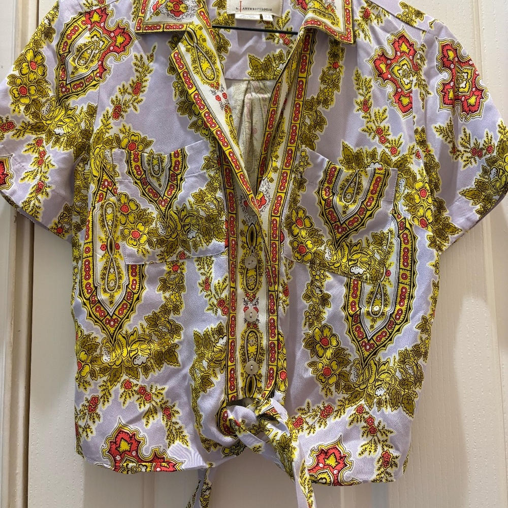 NWOT ANTHROPOLOGIE PAISLEY PRINT TIE FRONT TOP
